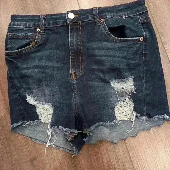 Aero jeans  shorts - Picture 1 of 4